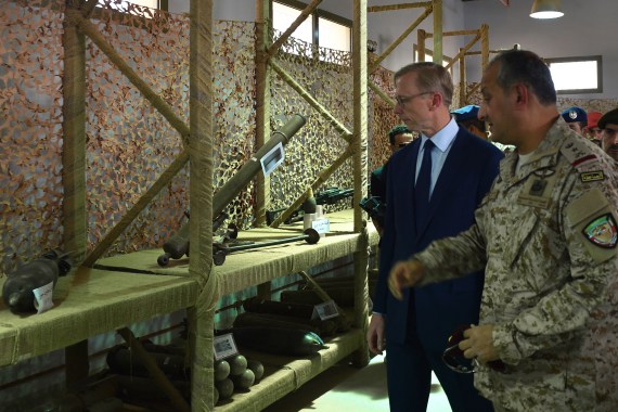 Brian Hook (2nd R), the US special representative on Iran, during a visit to an army base in al-Kharj, south of the Saudi capital Riyadh.