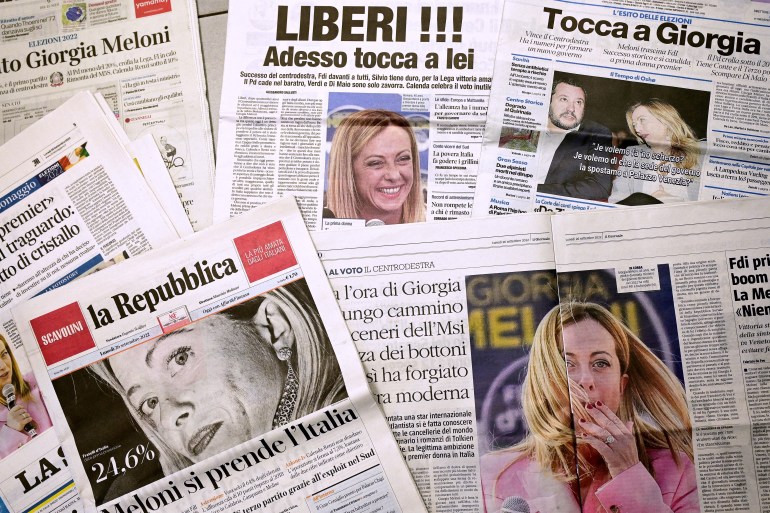 The front pages of Italian newspapers report Meloni's victory 