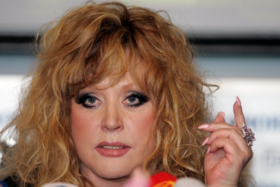 Russian pop singer Alla Pugachyova speaks during her news conference in Moscow, March 5, 2009. Pugacheva announced the end of her stage career after her annual concert and her coming 60th birthday. REUTERS/Alexander Natruskin (RUSSIA)