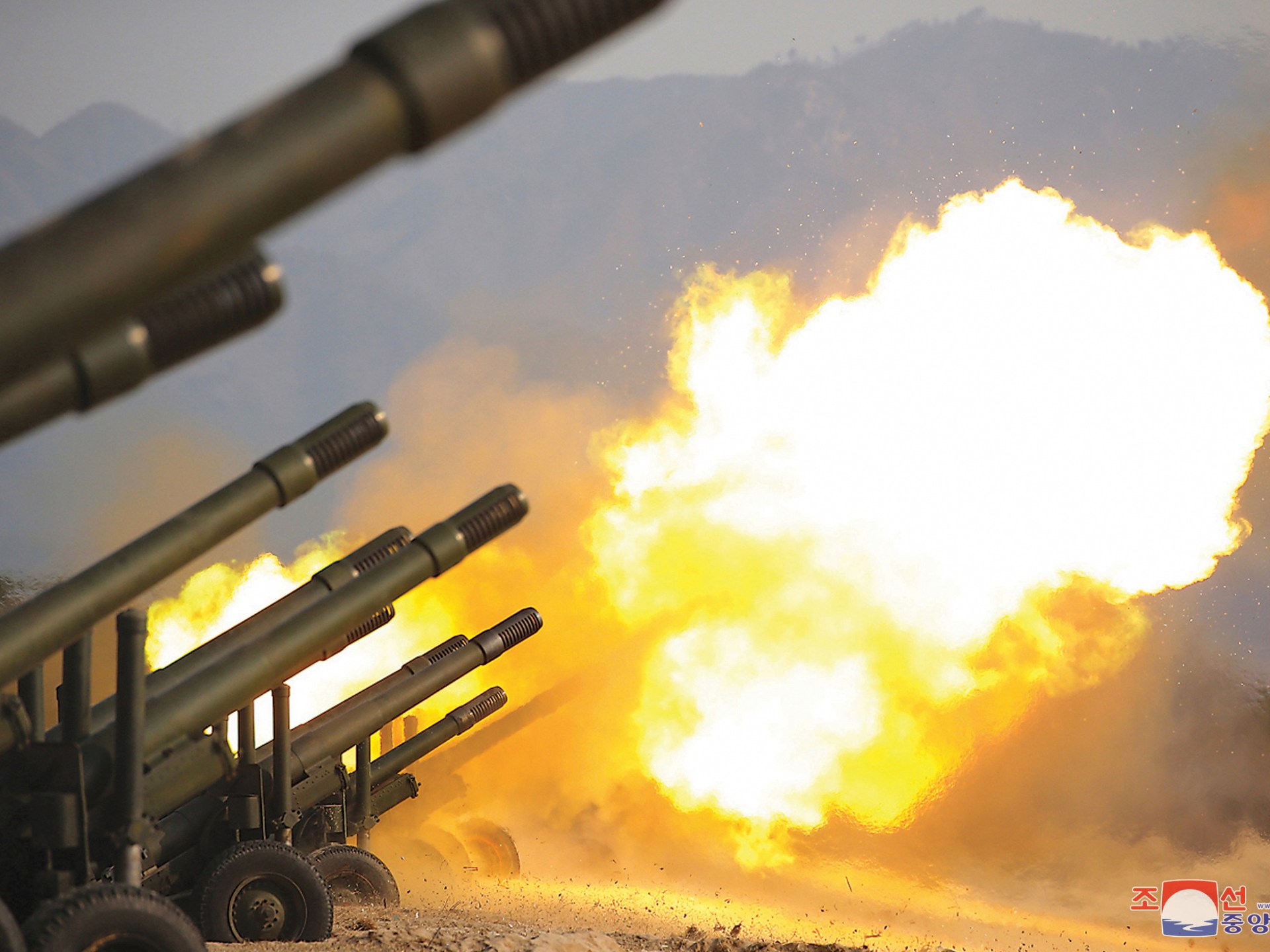 russia-to-buy-north-korean-artillery-shells-rockets-report