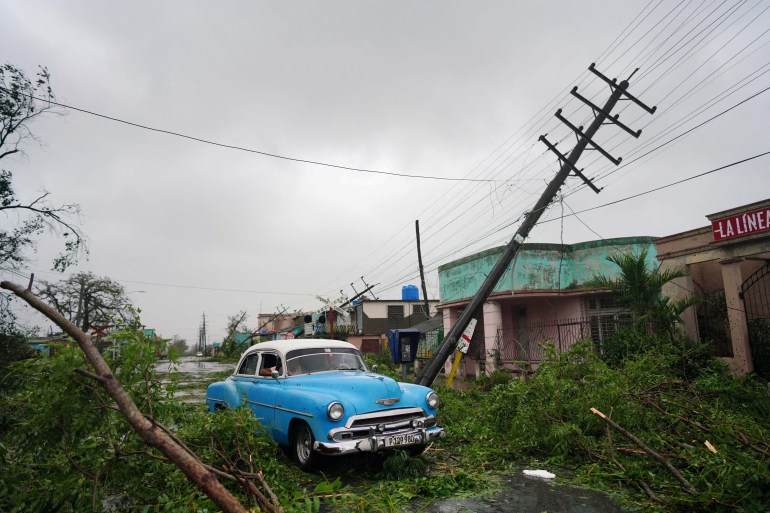 Hurricane Ian slams Cuba, prompts mass evacuations in Florida | Weather  News | Al Jazeera
