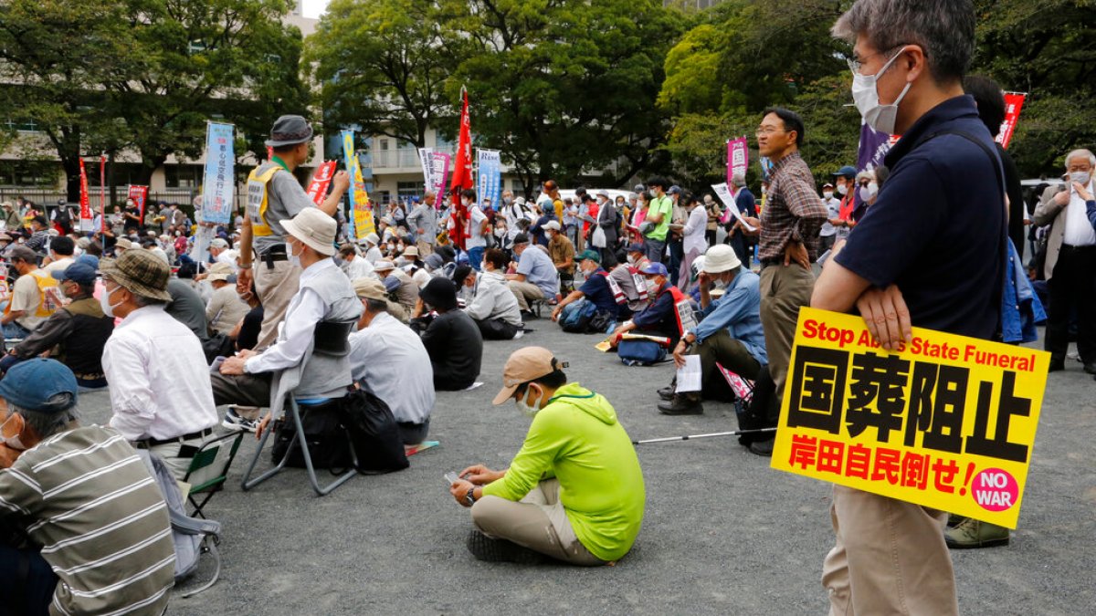 protesters-call-for-cancellation-of-state-funeral-for-japan-s-abe