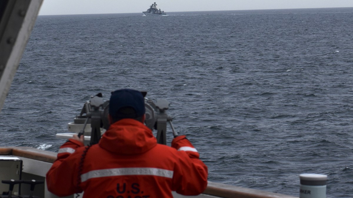 US patrol spots Chinese Russian naval ships off Alaskan island – Al Jazeera English