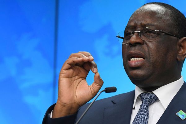 Парламентът на Сенегал ще гласува за отлагане на изборите и удължаване на мандата на Сал