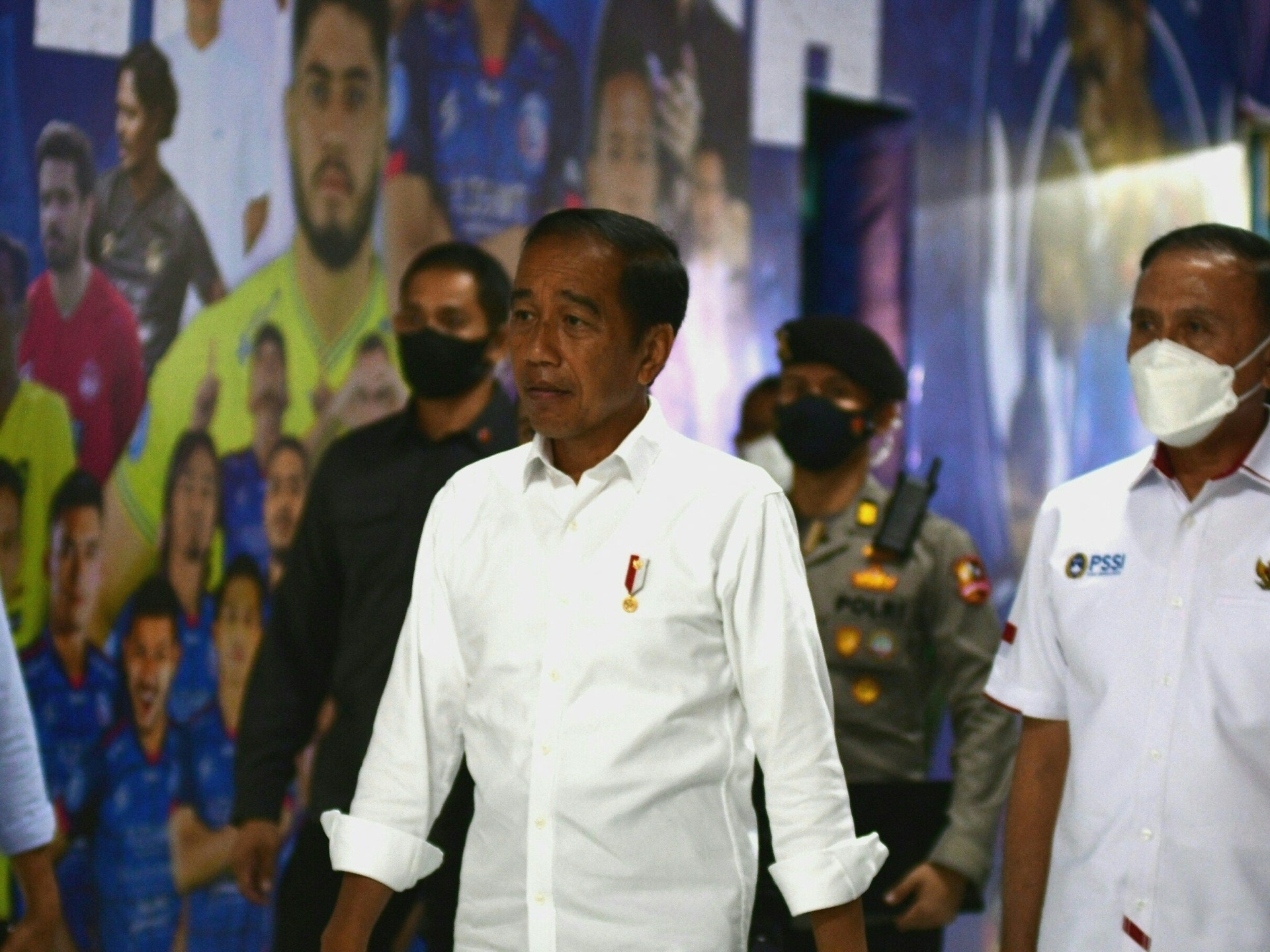 Jokowi mengatakan FIFA menawarkan bantuan setelah bencana stadion |  berita