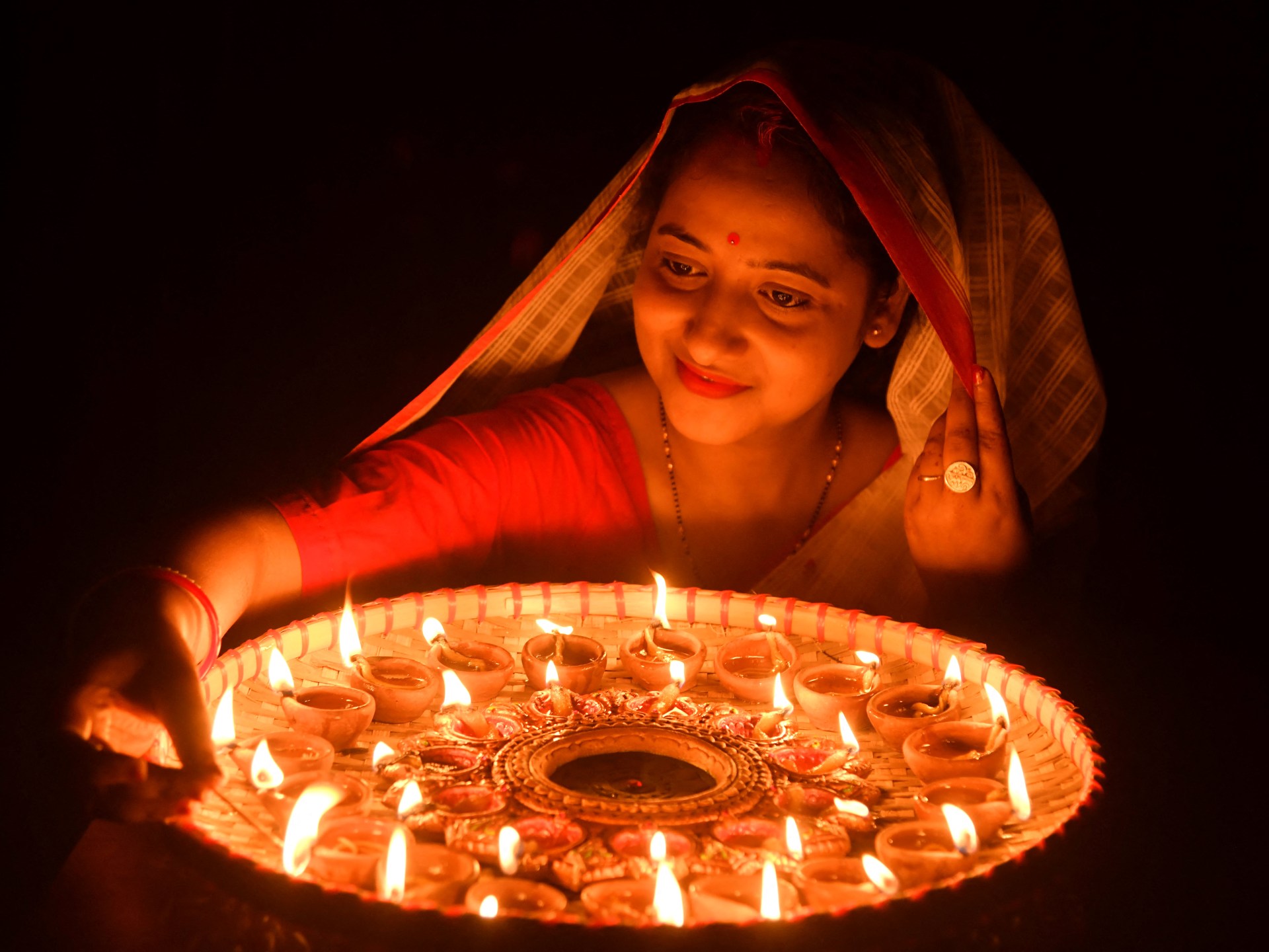 photos-indians-celebrate-diwali-the-festival-of-lights