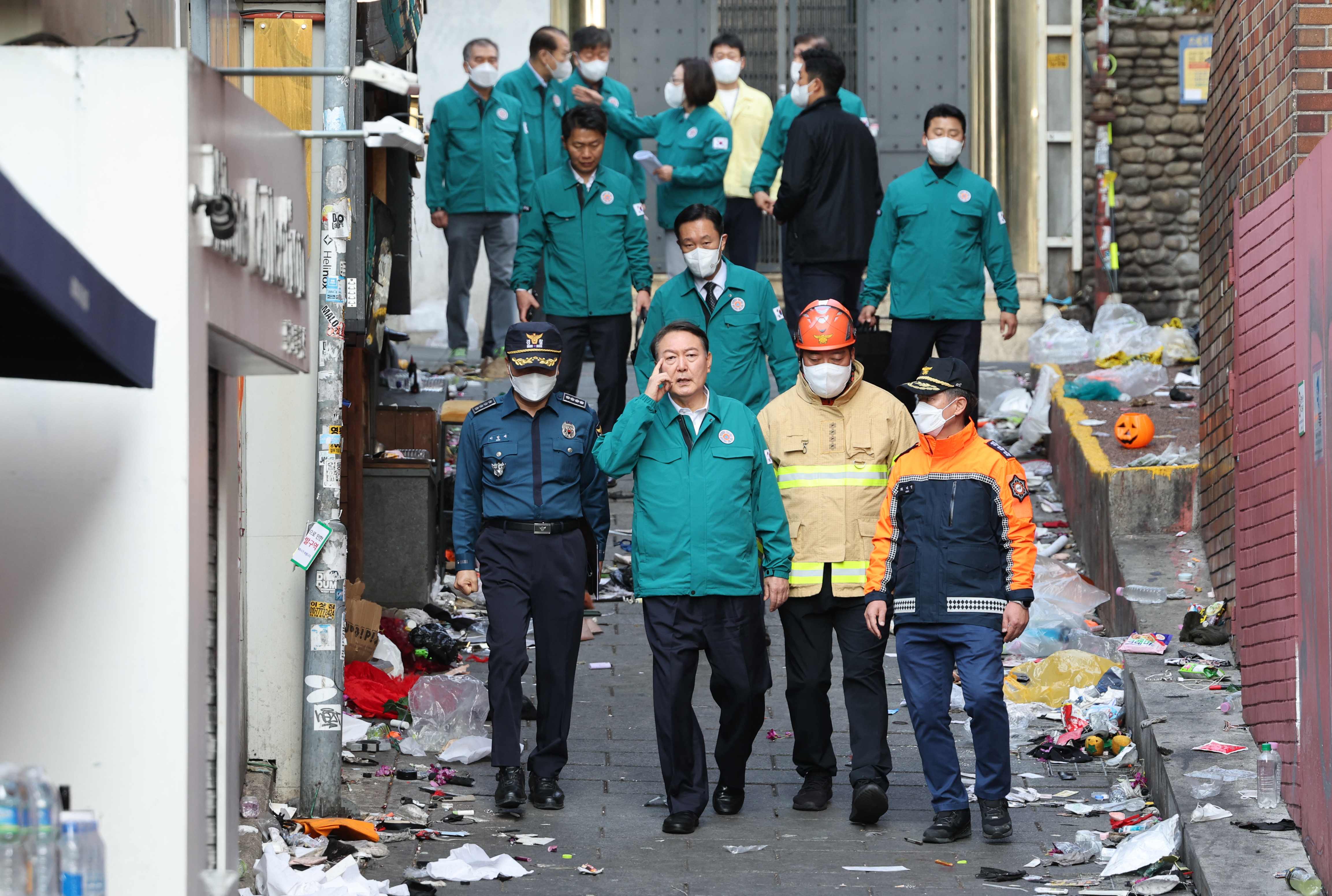 घातक हैलोवीन भगदड़ के बाद राष्ट्रीय शोक में दक्षिण कोरिया