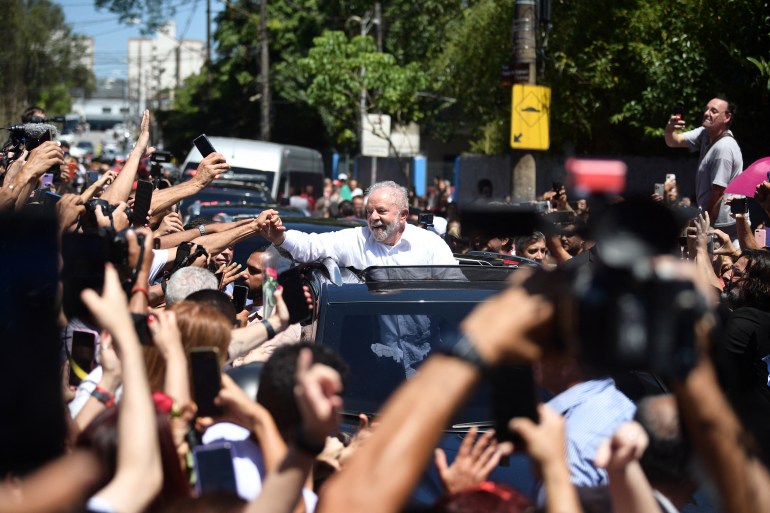 World reacts as Lula wins Brazil presidential election | Elections News