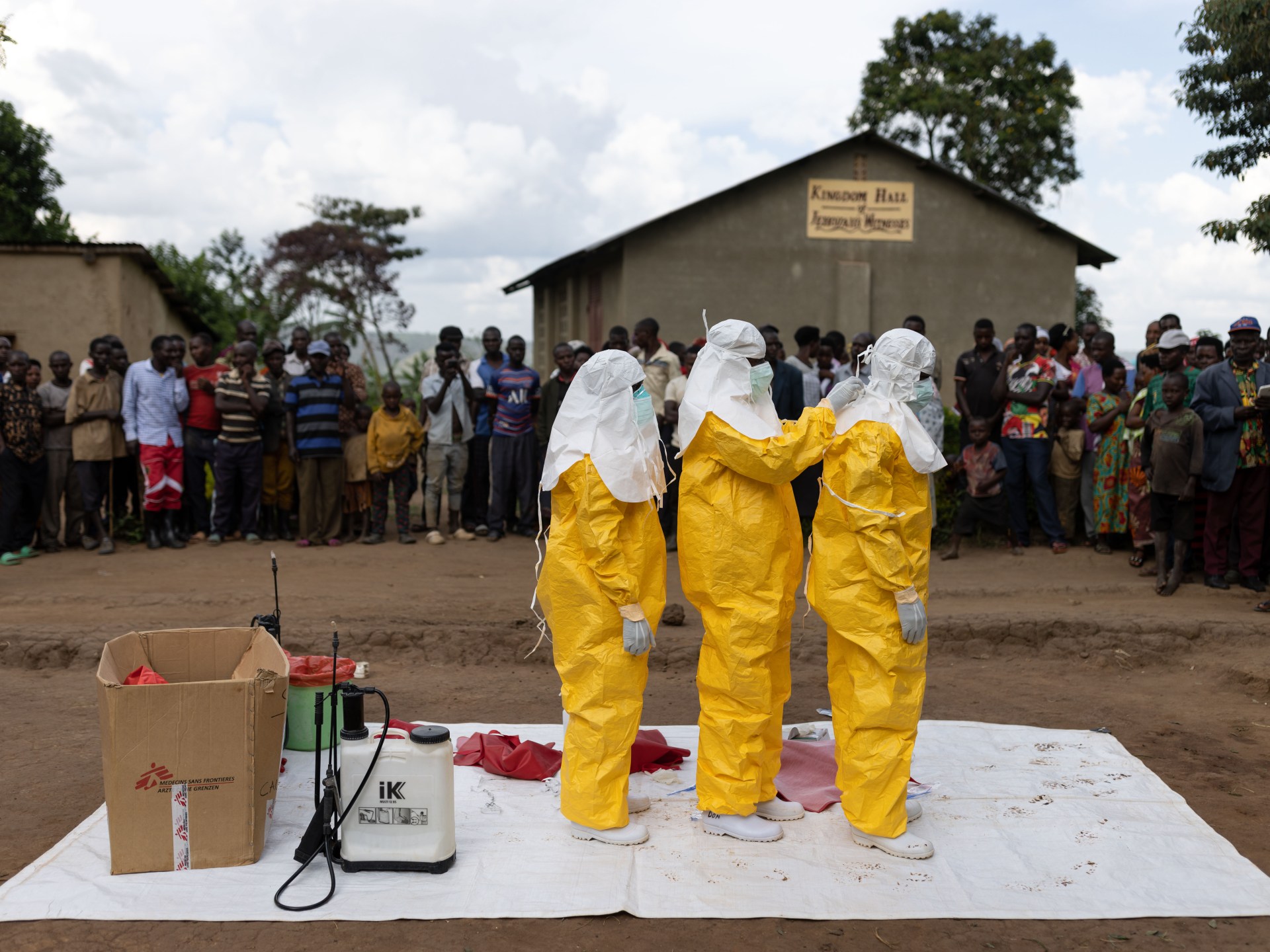 Uganda extends quarantine in Ebola epicentre for 21 days