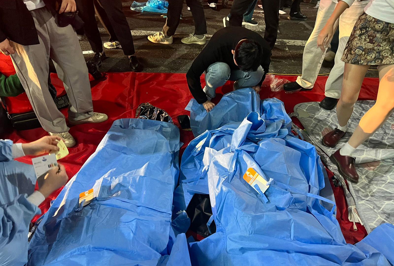 한국에서 할로윈 ​​인파로 120명 사망 |  소식
