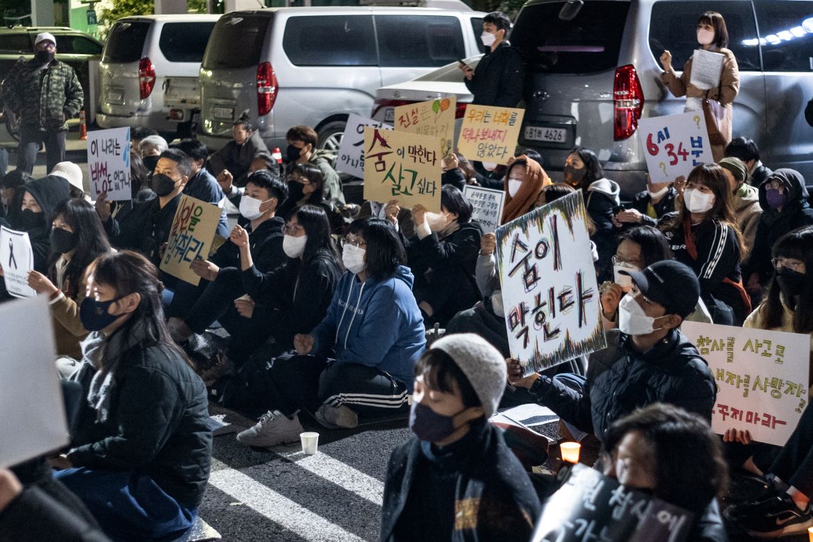 Mourners take part in a candlelight vigil to commemorate the 156 people killed in the October 29 Halloween crowd crush, in the resort island of Jeju.