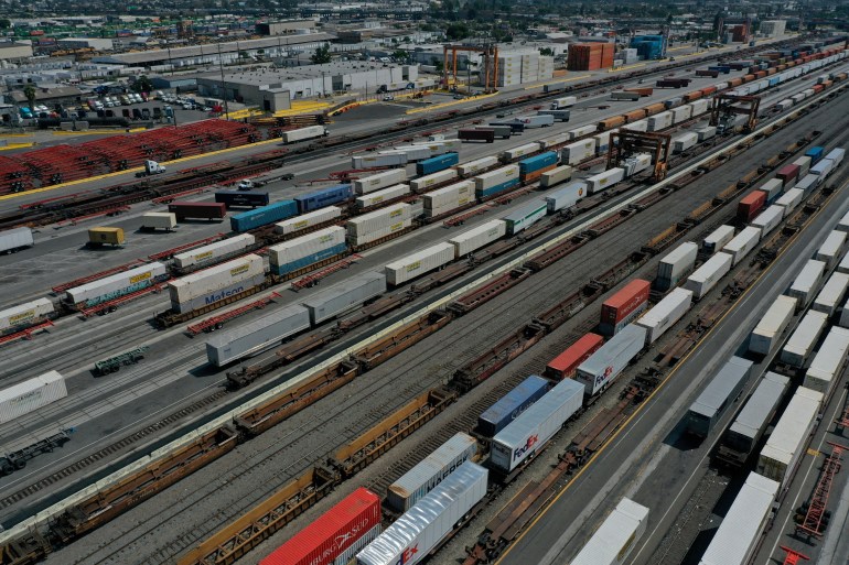 freight trains in Los Angeles