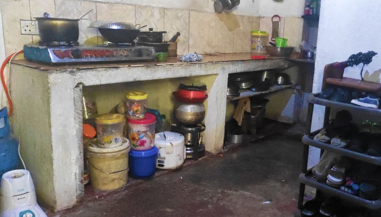 A small kitchen in a home in Sri Lanka