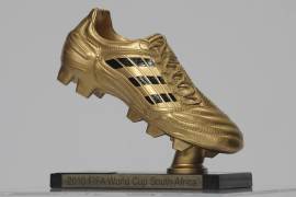 The FIFA football World Cup 2010 Golden Boot trophy [File: Christof Stache/AFP]