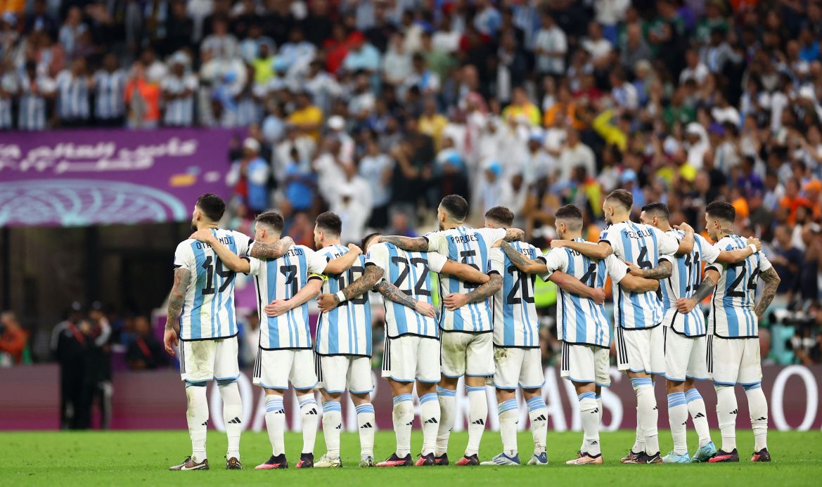 Argentina players during a penalty shootout