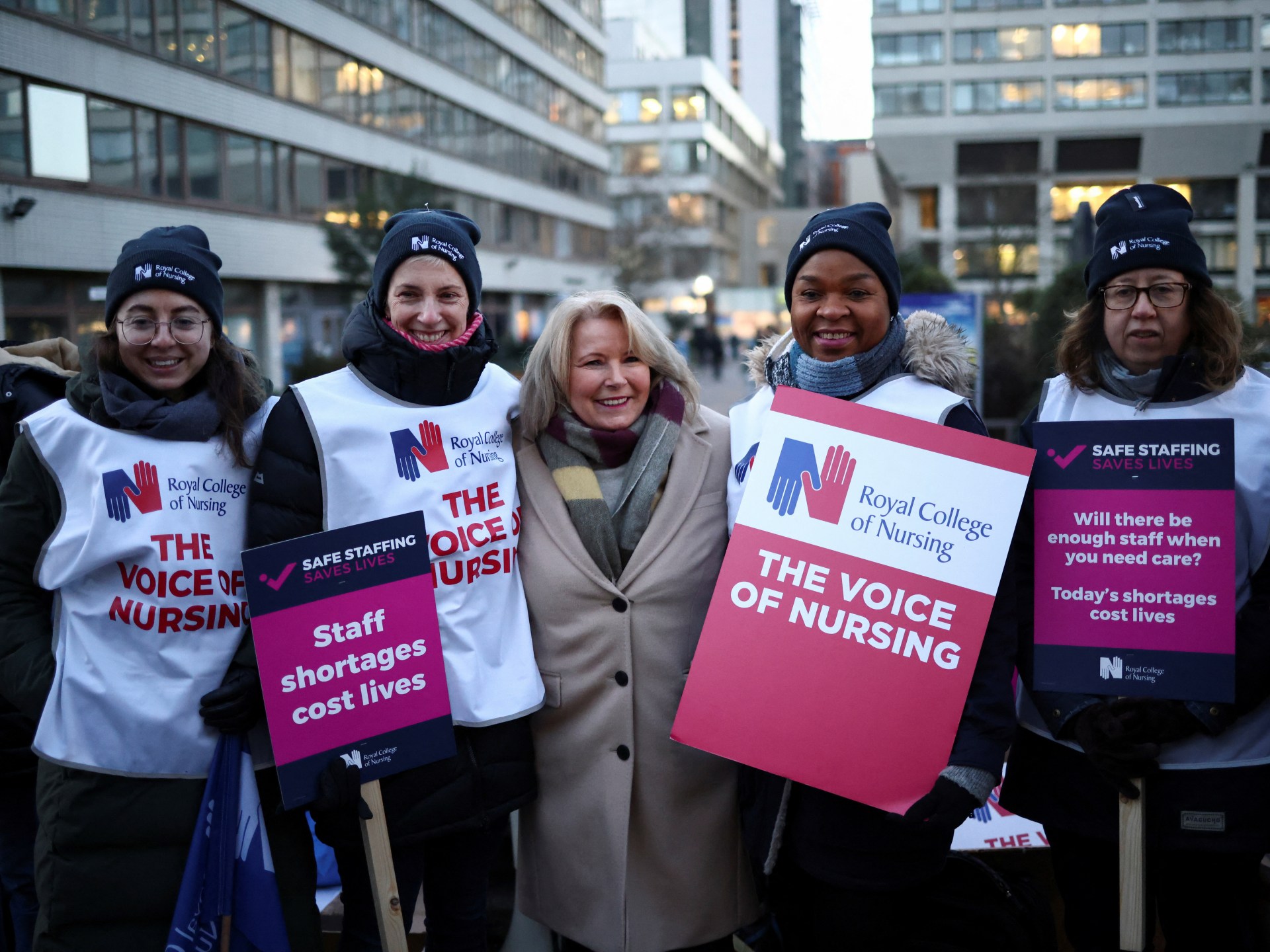 Up to 100,000 nurses stage ‘last resort’ strike in UK over pay
