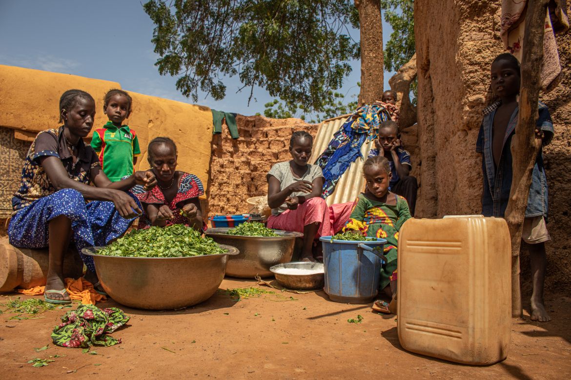 Burkina Faso displaced families