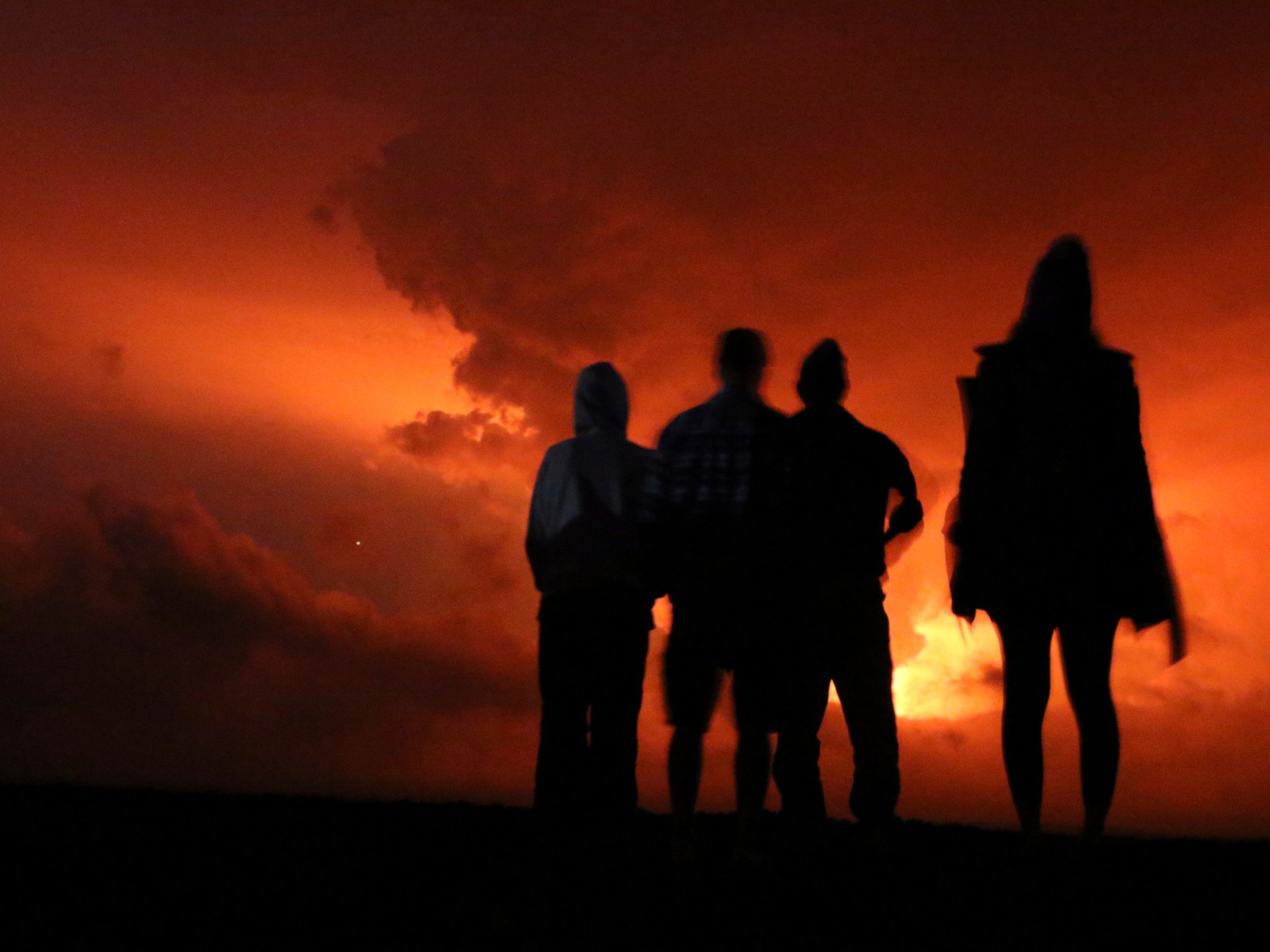 Photographs: Oozing lava attracts hundreds to Hawaii’s Mauna Loa volcano