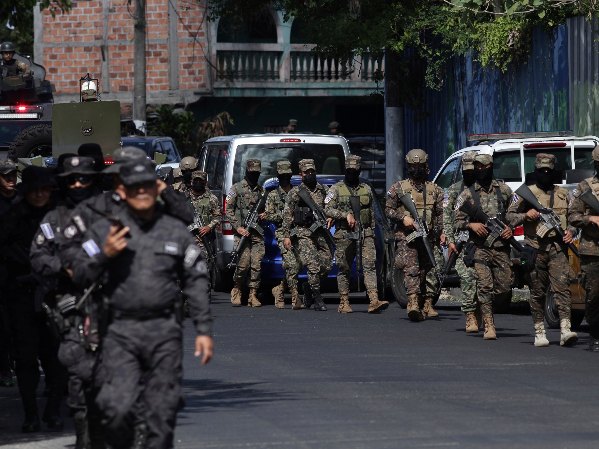 El Salvador melakukan pelanggaran ‘sistematis’ dalam pembersihan geng: Amnesti |  Berita Hak Asasi Manusia