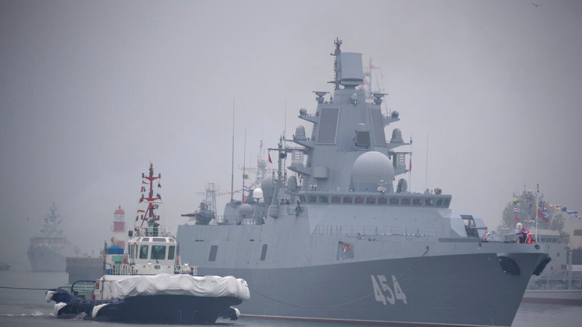 China, Russia hold joint naval exercises to 'deepen' partnership | News |  Al Jazeera