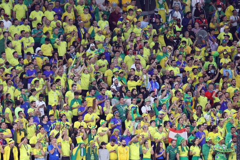 在克罗地亚比赛期间的巴西球迷