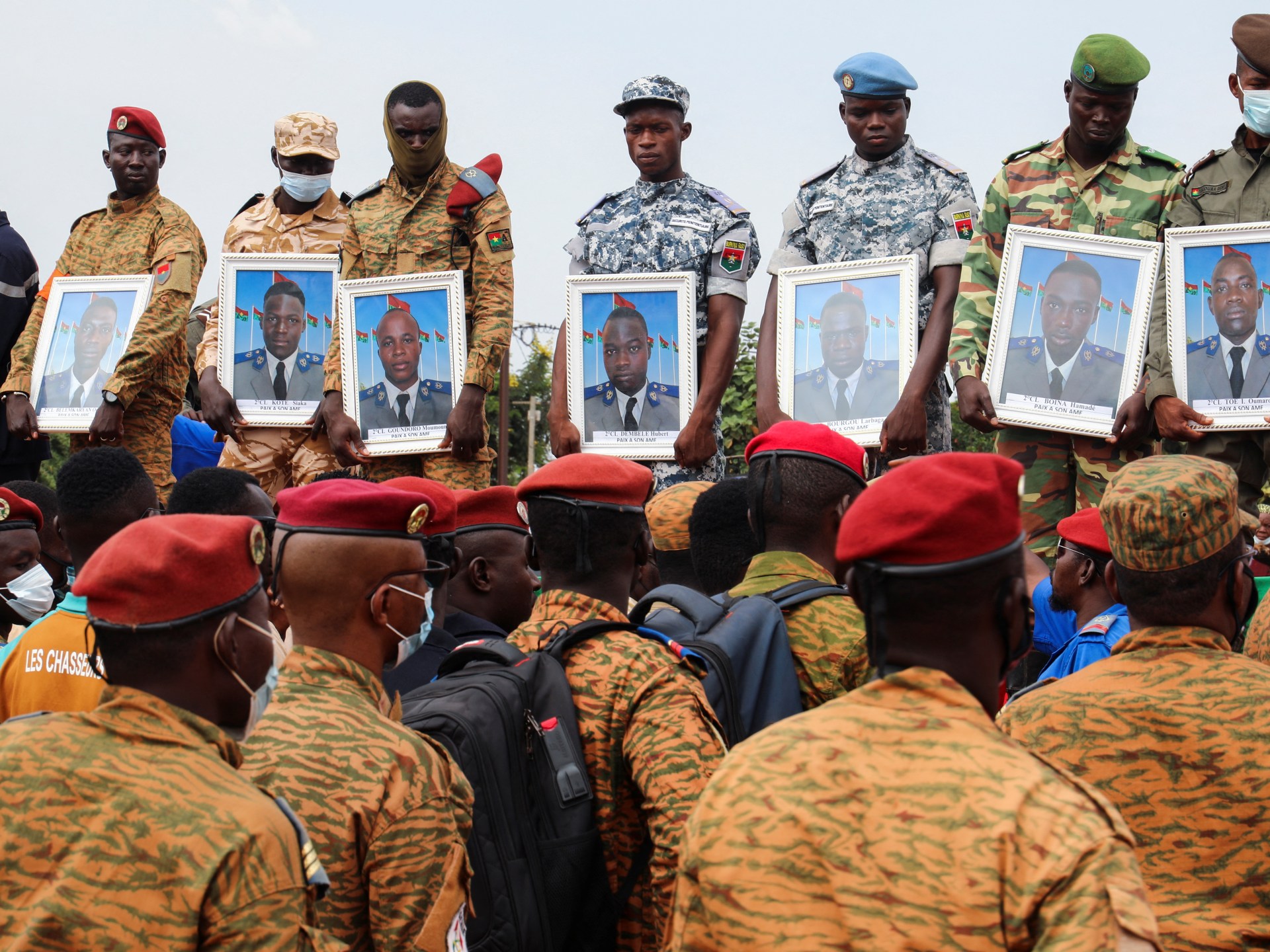 Burkina Faso says 28 soldiers, civilians killed in rebel attacks | Conflict News