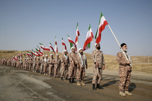 Иран екзекутира трима членове на въоръжена групировка на сунитски мюсюлмани,