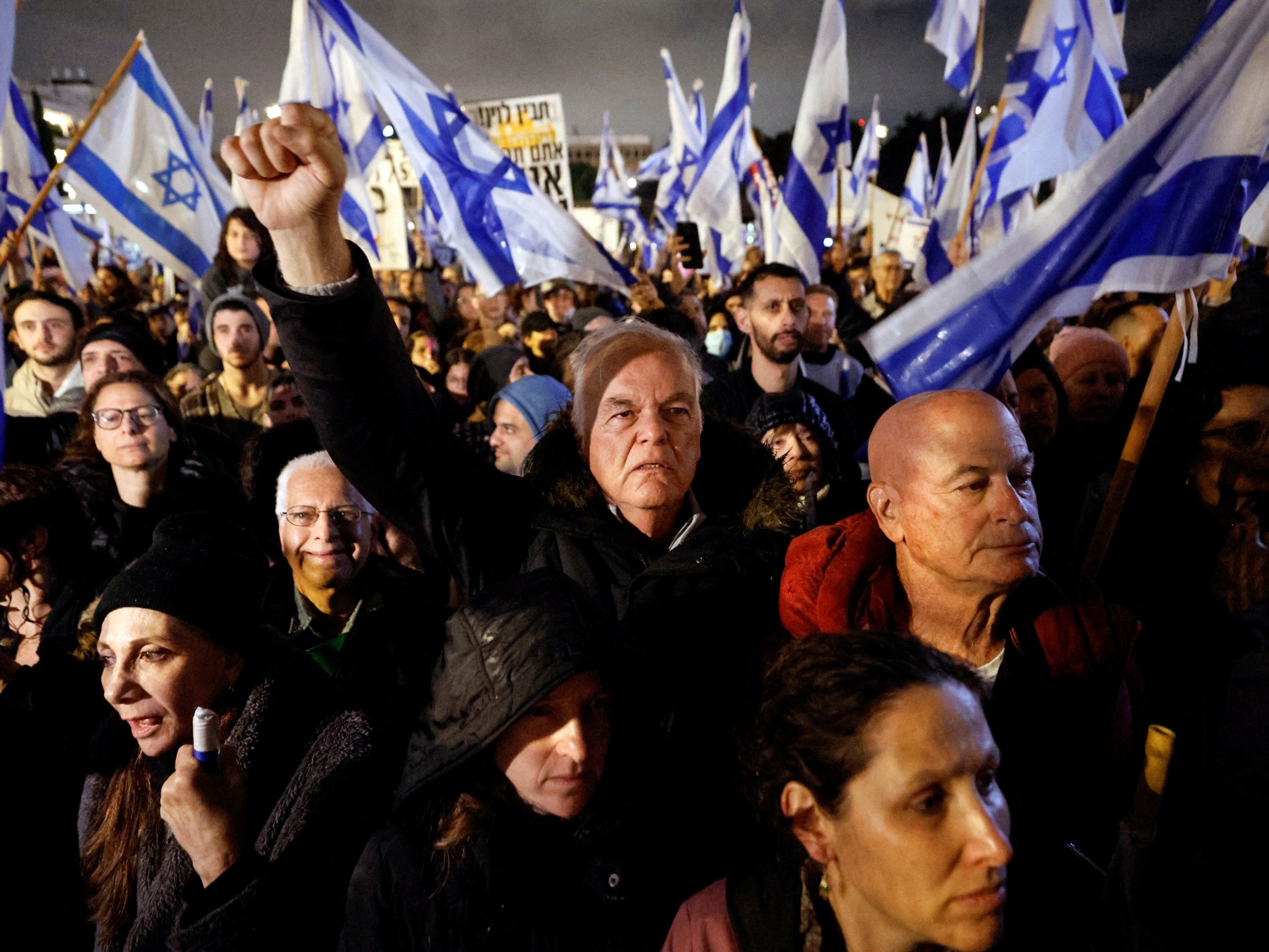 Dziesiątki tysięcy Izraelczyków protestują przeciwko zmianom prawnym Netanjahu |  Wieści z protestu