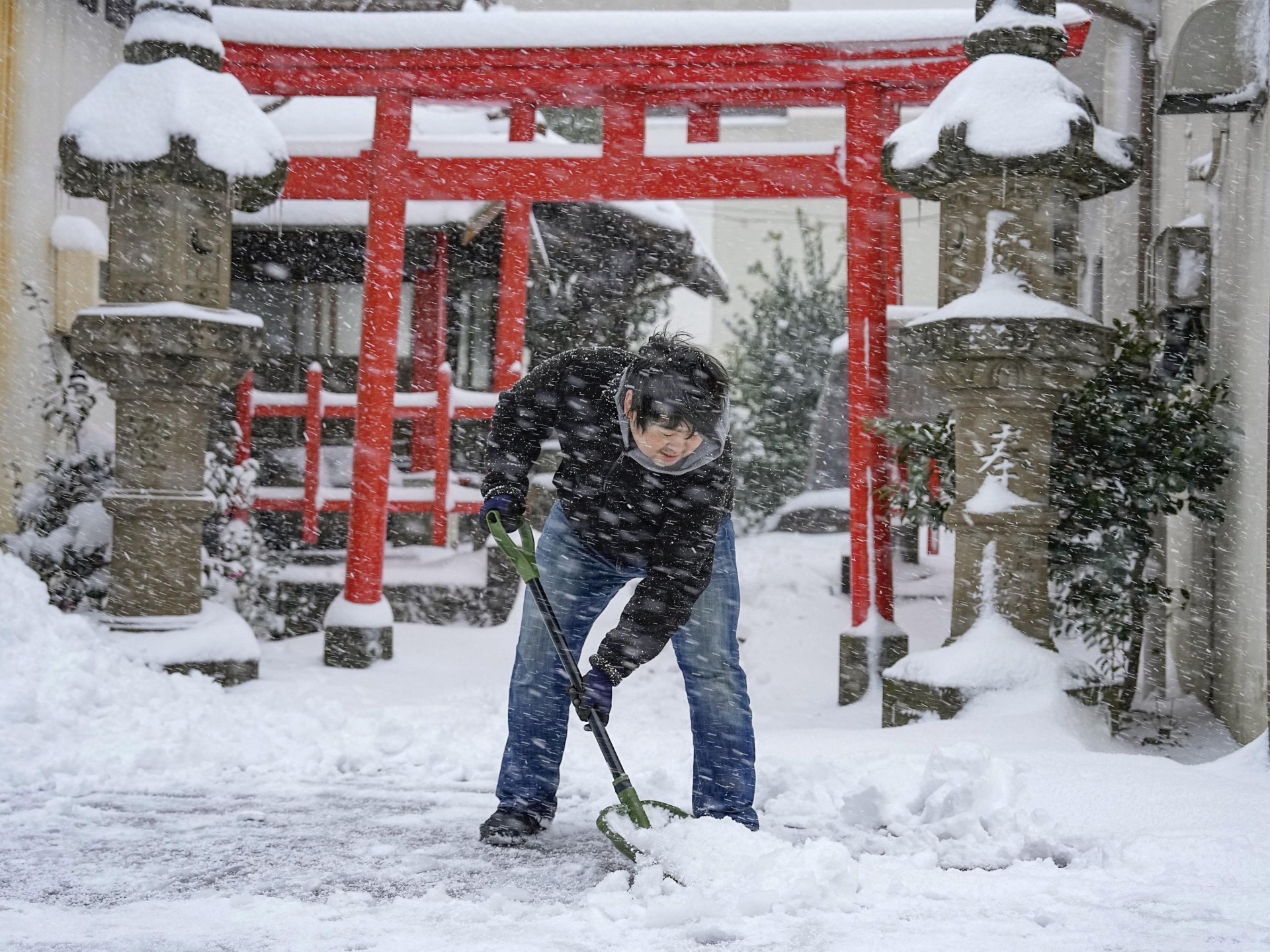 Northeast Asia battles severe cold snap and heavy snow