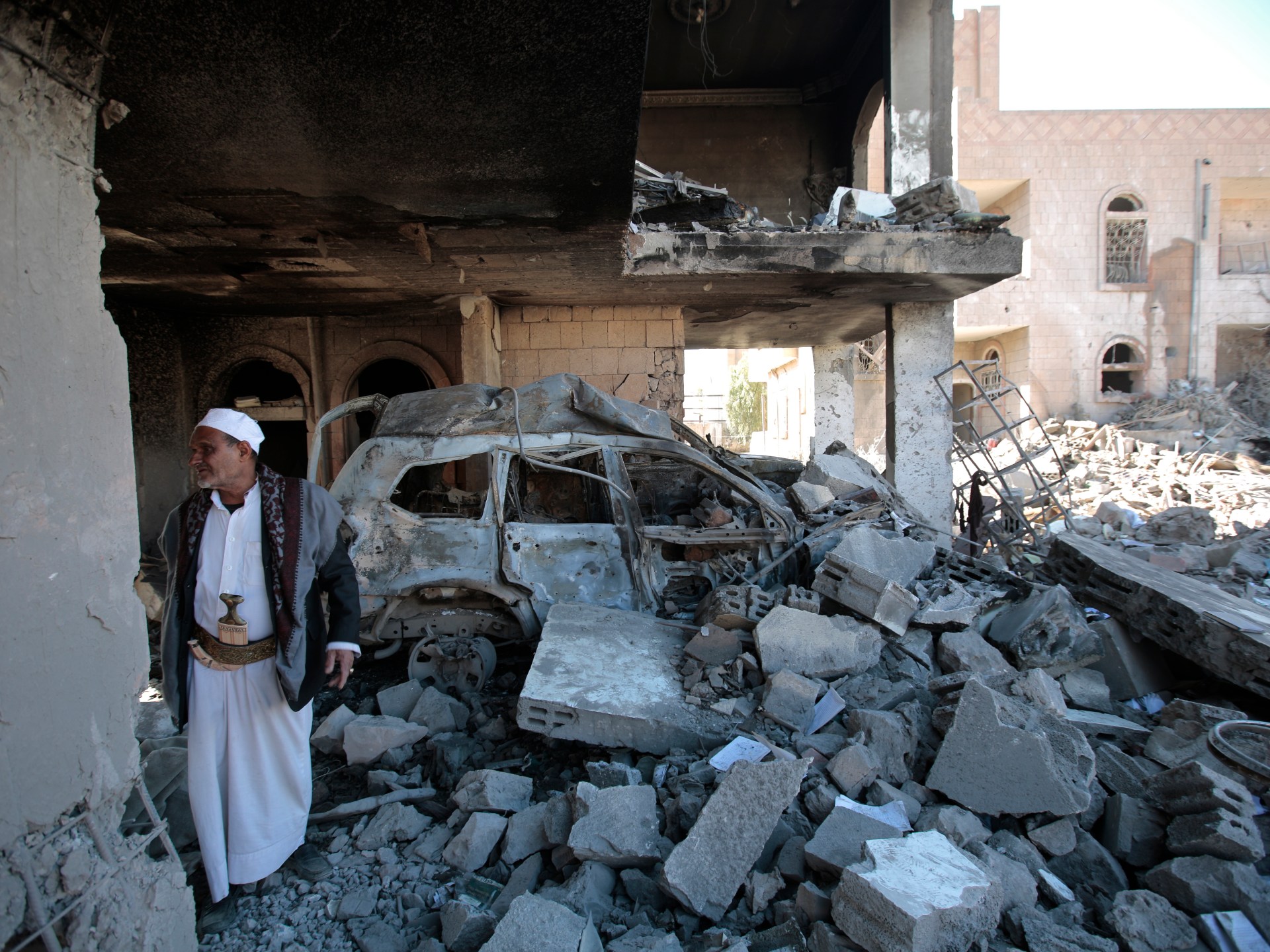 Новости йемена последнего часа. Йемен до войны. Разбитая техника саудитов в Йемене.