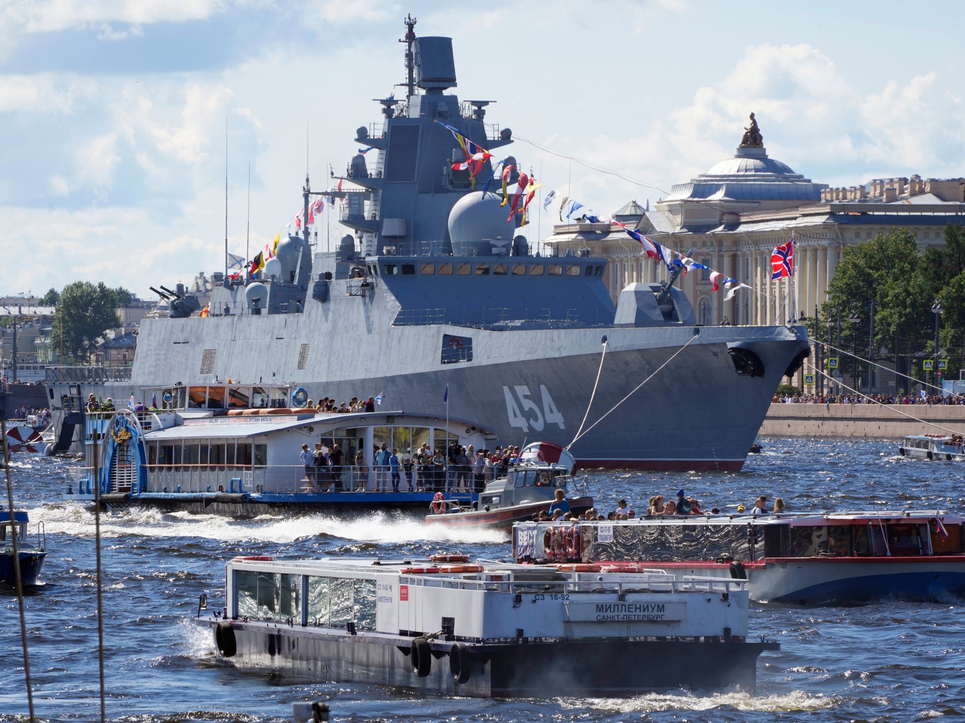 Sebuah kapal perang Rusia bergabung dalam latihan dengan angkatan laut China dan Afrika Selatan |  berita militer