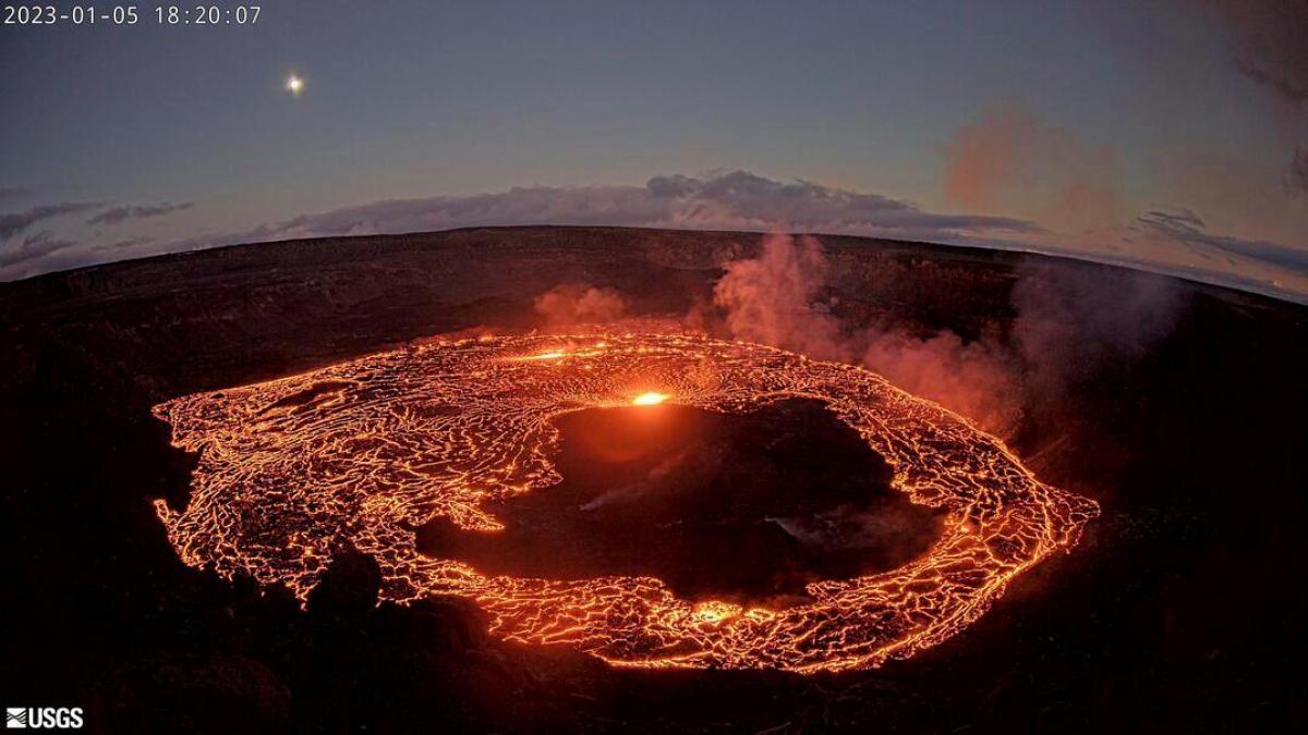 Hawaii'S Kilauea Volcano Erupts Again | Volcanoes News | Al Jazeera