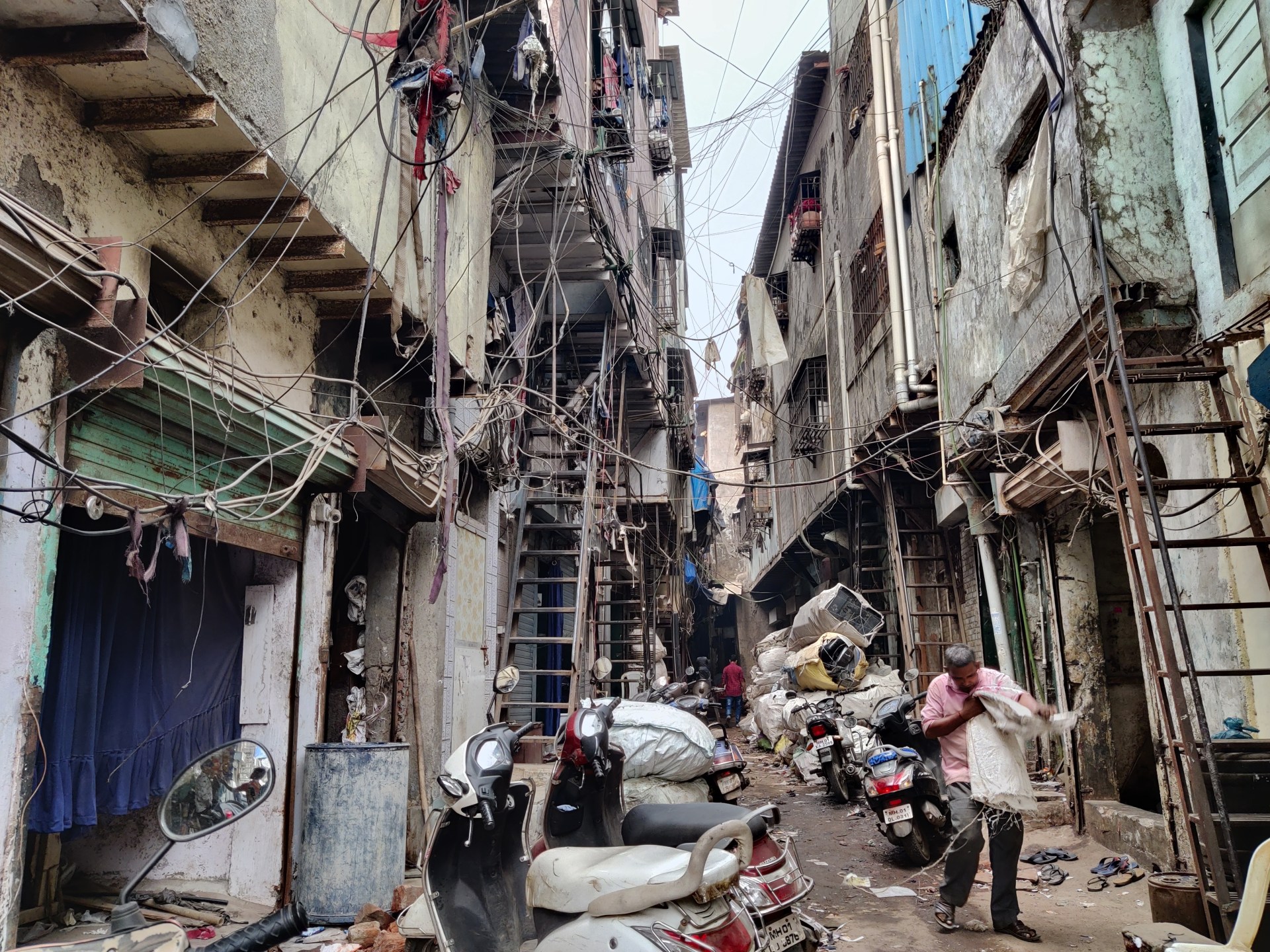 Fear as India’s Slumdog Millionaire slum faces wrecking ball