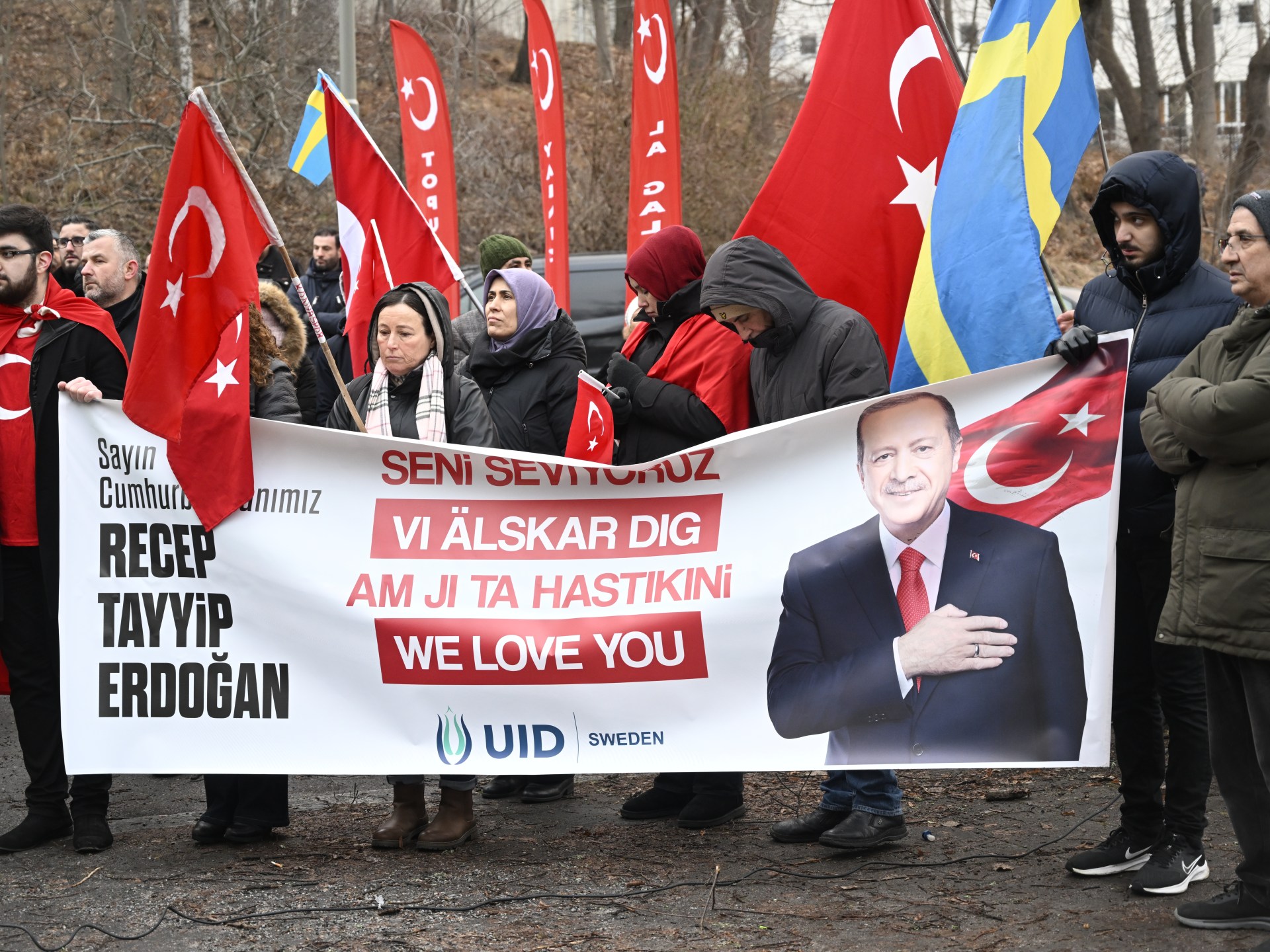 غضب تركي بعد حرق المصحف والتظاهرات الكردية في السويد |  أخبار عن الإسلاموفوبيا