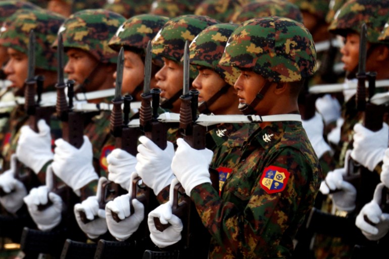 FILE PHOTO: Myanmar's military parade to mark the 72nd Armed Forces Day in the capital Naypyitaw, Myanmar March 27, 2017. REUTERS/Soe Zeya Tun/File Photo