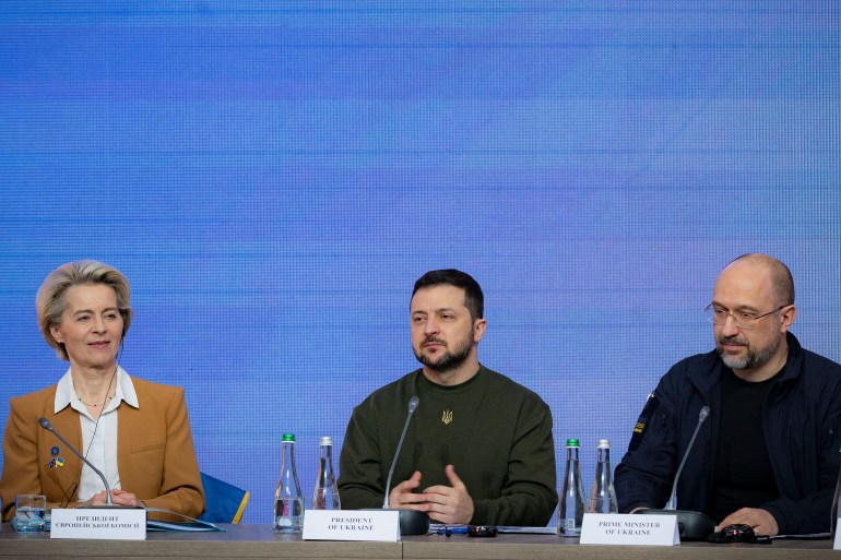 Ukraine's President Volodymyr Zelenskiy, Prime Minister Denys Shmyhal and European Commission President Ursula von der Leyen attend an EU summit, as Russia's attack on Ukraine continues, in Kyiv, Ukraine February 2, 2023