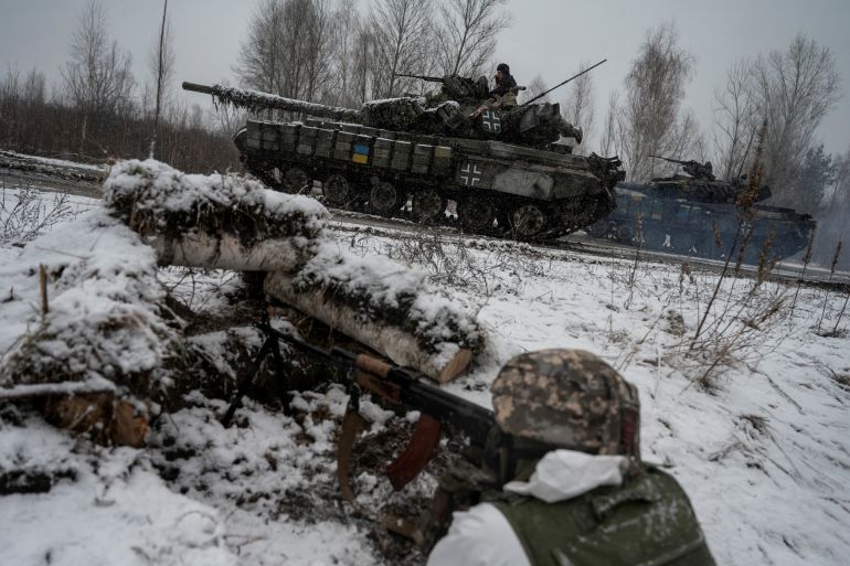 Ukrainian servicemen attend drills of armed forces at the border with Belarus, amid Russia's attack on Ukraine, near Chornobyl, Ukraine February 3, 2023. REUTERS/Viacheslav Ratynskyi TPX IMAGES OF THE DAY