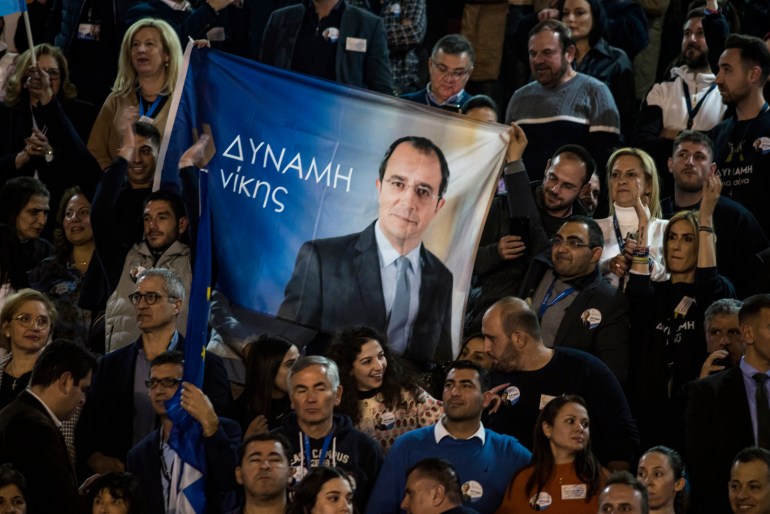 Siapakah Presiden terpilih Siprus Nikos Christodoulides?  |  Berita Penjelasan