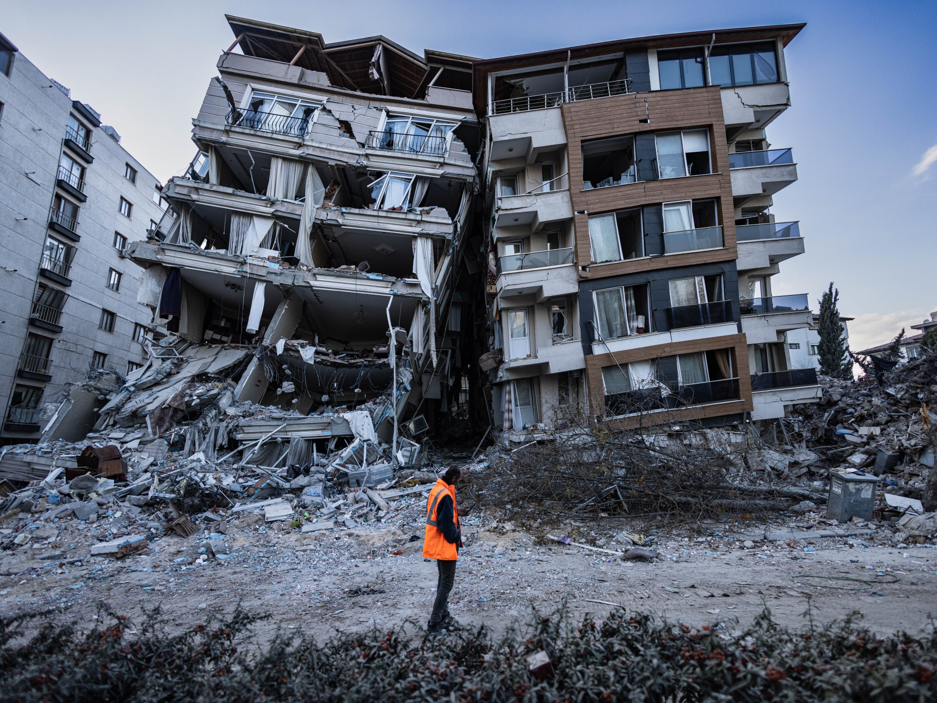 Türkiye müteahhitleri araştırıyor ve depremzedeleri barındırma yarışı yapıyor |  Türkiye ve Suriye deprem haberleri