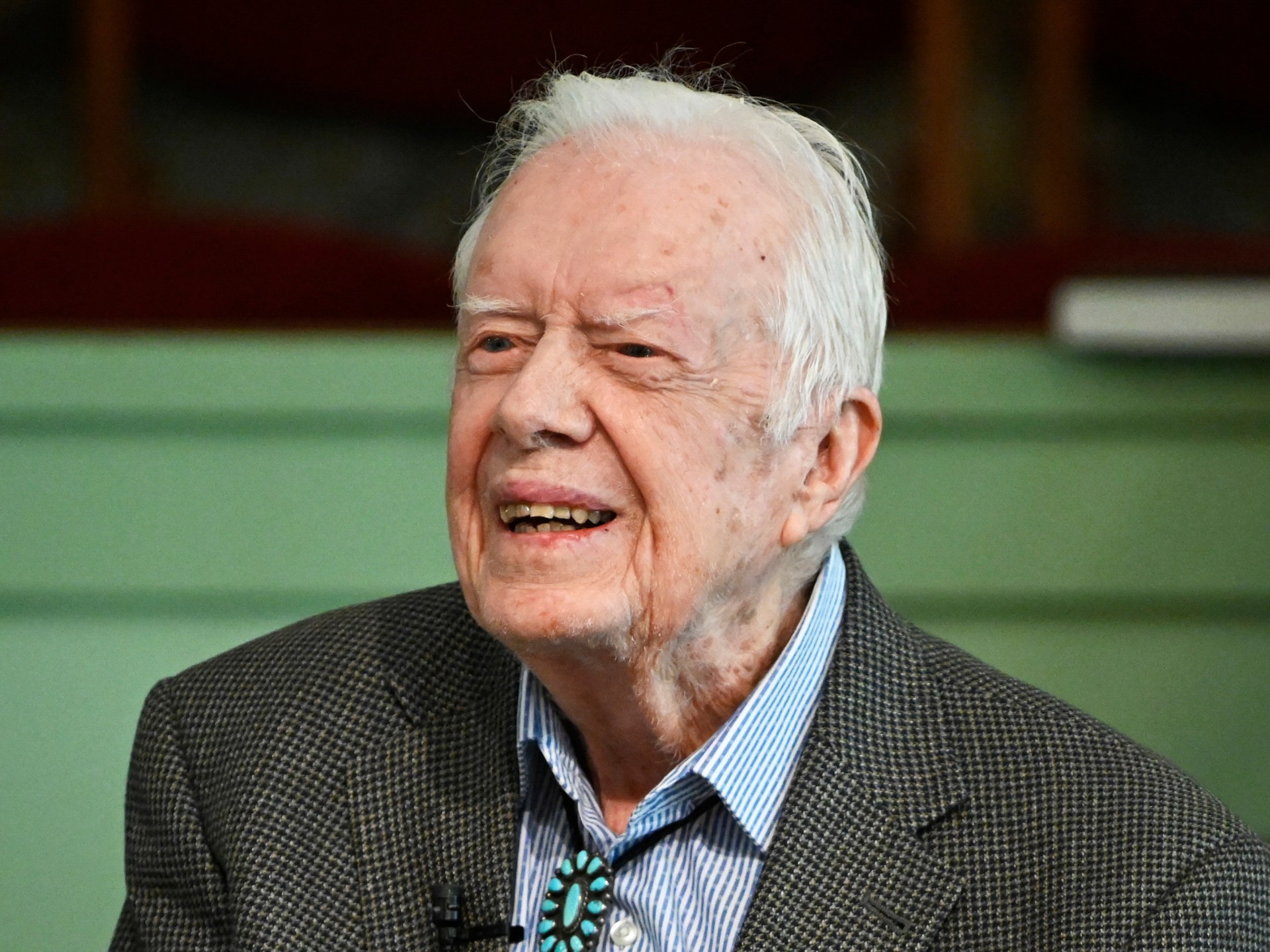 Mantan Presiden AS Jimmy Carter memulai perawatan rumah sakit di rumah |  Berita