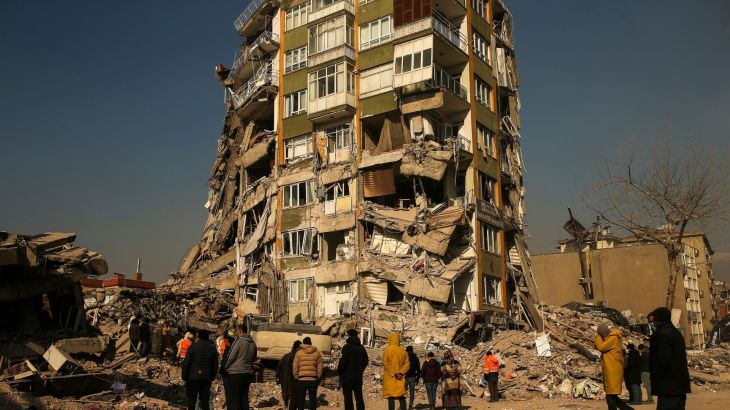 A building half destroyed by the Turkey-Syria earthquake