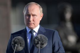 Russian President Vladimir Putin gives a speech in front of the monument &#39;Fatherland, Valor, Honour&#39; in Moscow, Russia in 2022 Putin&#39;s former speech writer is now on a wanted list over his comment critical of Russia&#39;s war on Ukraine [File: Aleksey Nikolskyi/Sputnik/Kremlin via Reuters]