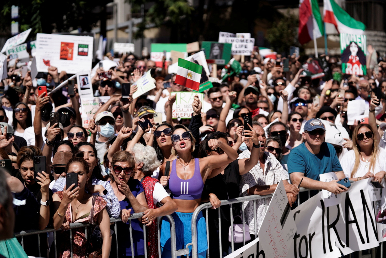 Divisions roil Iranian-American protest movement | Protests News