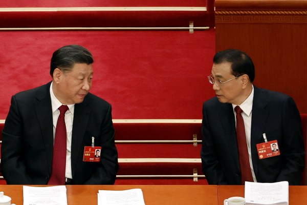 Ли Къцян бившият премиер на Китай почина от сърдечен удар