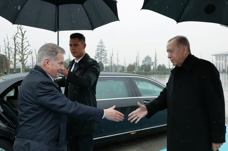 Finland?s President Sauli Niinisto is welcomed by his Turkish counterpart Tayyip Erdogan in Ankara