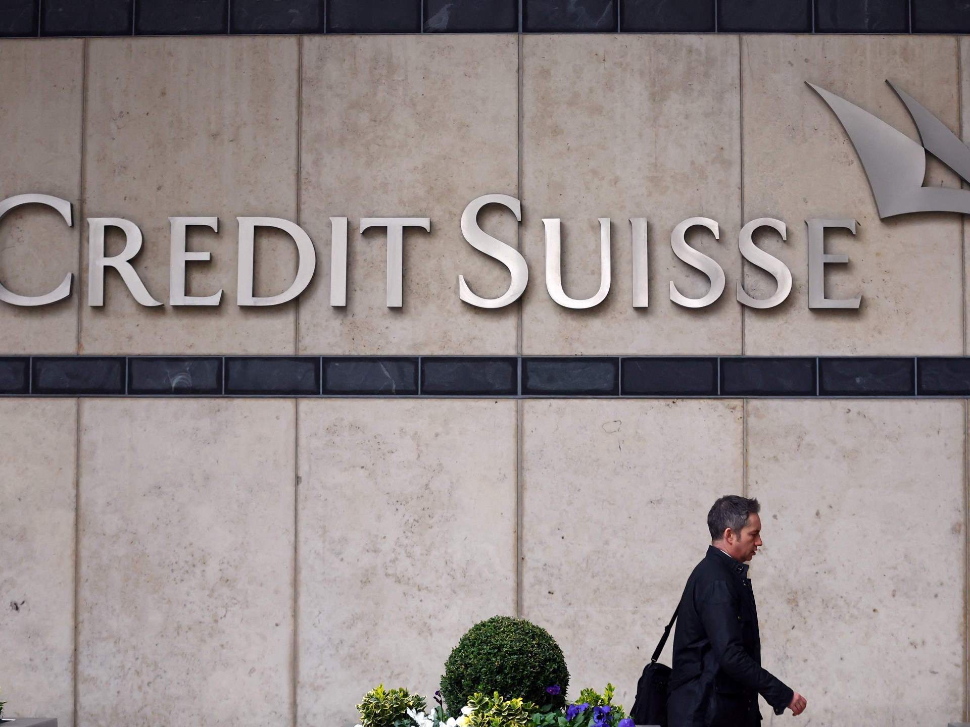 Relief over Credit Suisse rescue short-lived as bank shares sink