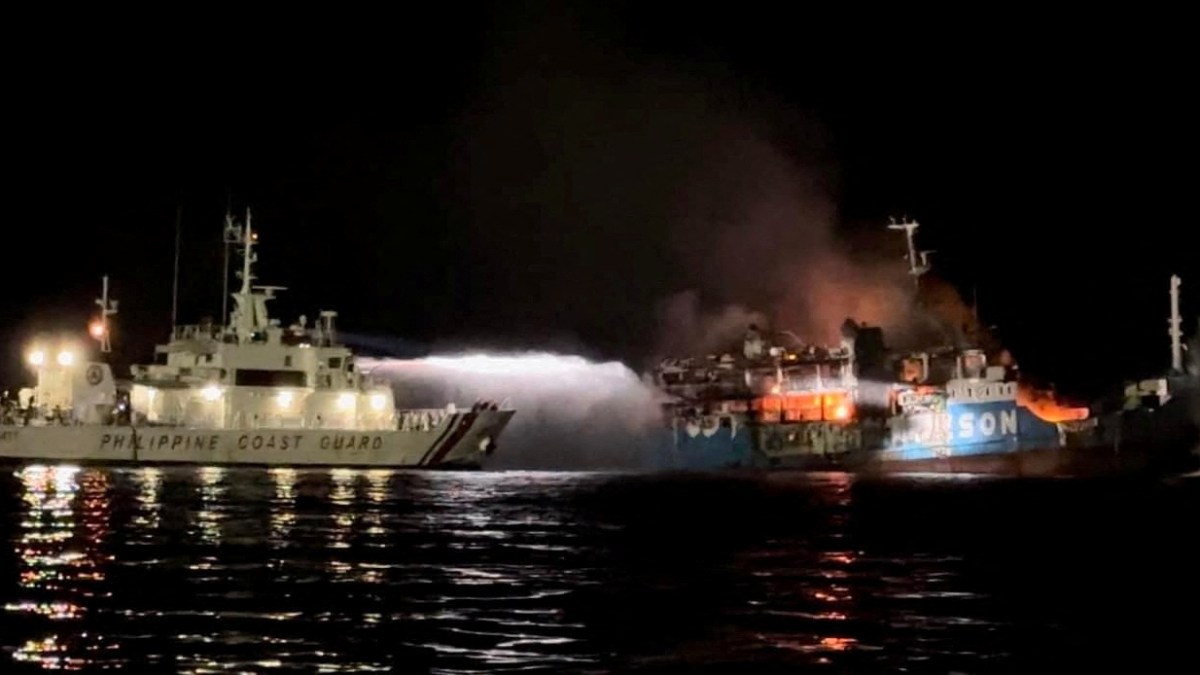Blaze on Philippine passenger ferry kills at least 10 | Humanitarian Crises News