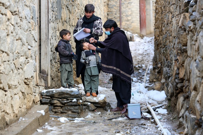 Afganistan'da çocuk felci sürüşü