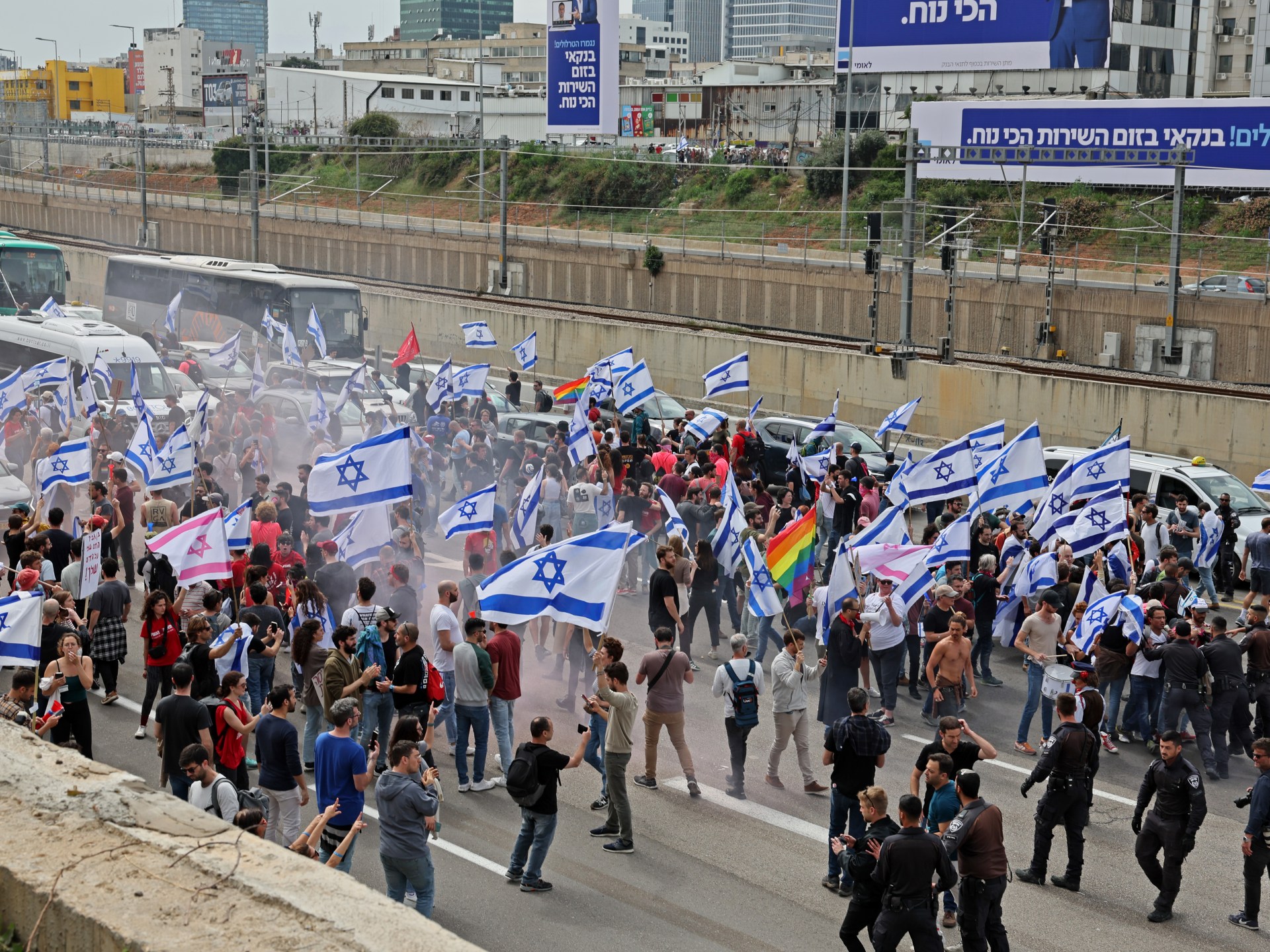 Israelis block streets in anti-government ‘Day of Shutdown’ | Information