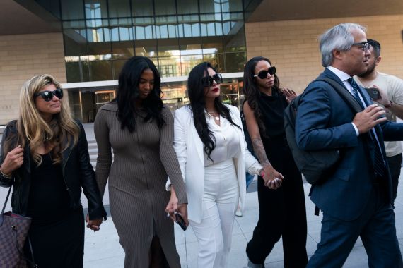 Family of Kobe Bryant leaves courtroom